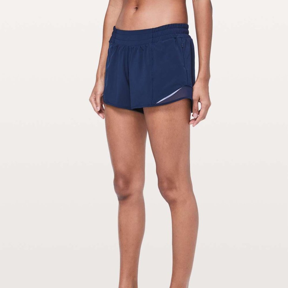 Lululemon Hotty Hot Short II *Long 4"